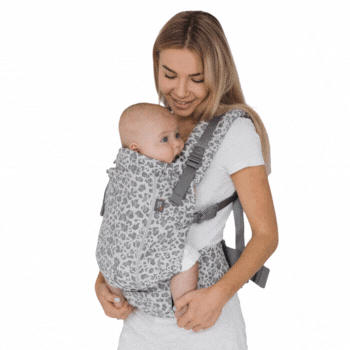 mochila portabebes evolutiva con bebe recien nacido y con niño grande en uso
